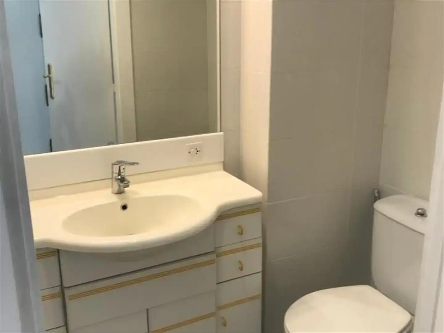 Badezimmer von Wohnungen zur Miete in  Madrid Capital mit Klimaanlage und Schwimmbad