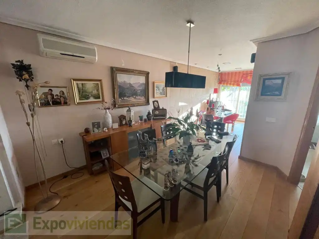 Comedor de Casa adosada en venta en Murcia