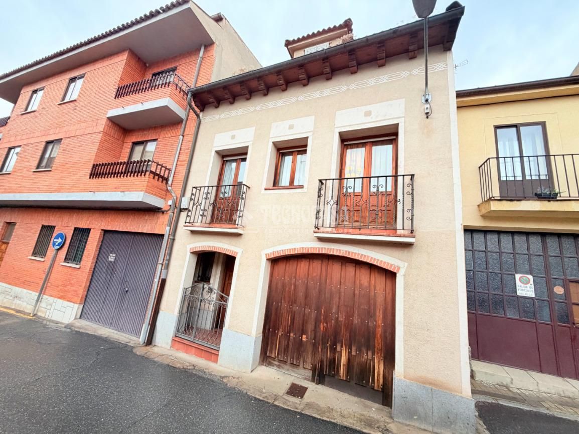 Exterior view of House or chalet for sale in Segovia Capital  with Heating