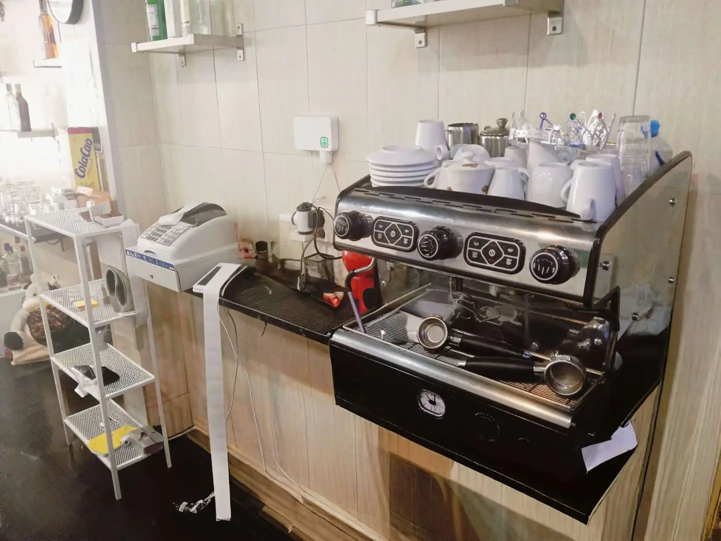 Cocina de Local de alquiler en Zaragoza con Aire acondicionado y Amueblado