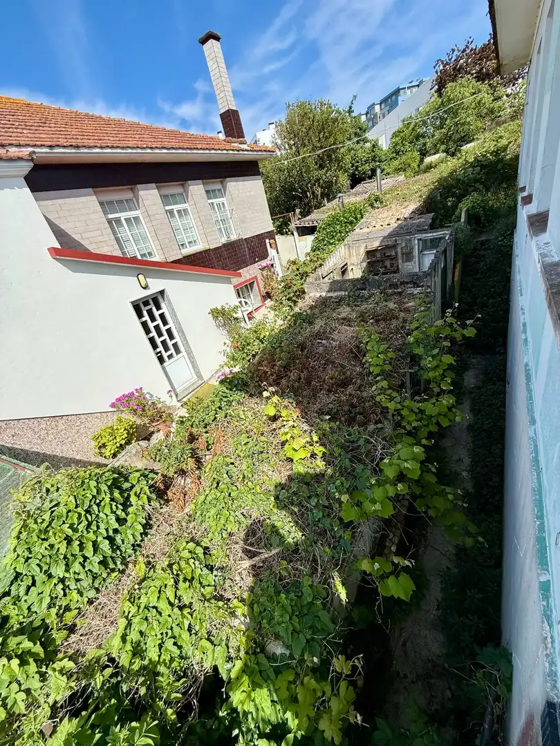 Jardí de Casa o xalet en venda en A Coruña Capital  amb Traster