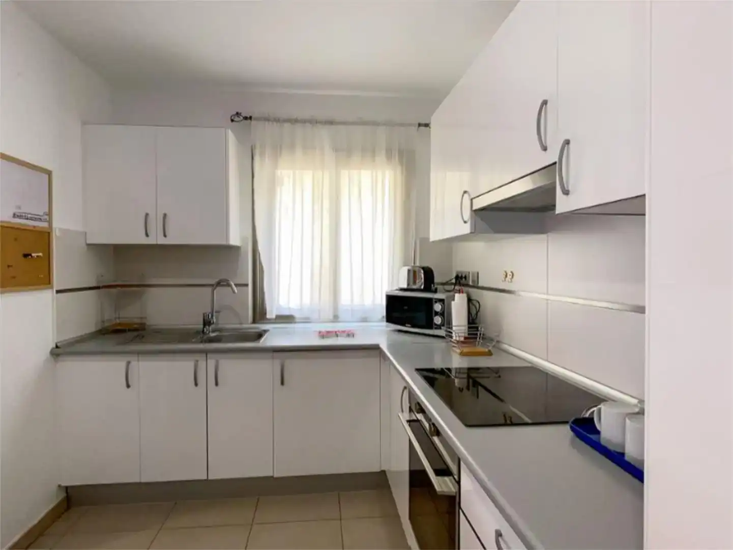 Küche von Dachboden zum Verkauf in Guía de Isora mit Klimaanlage und Balkon