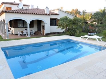Haus mit Pool zum Verkauf in Vizcondado de Cabanyes