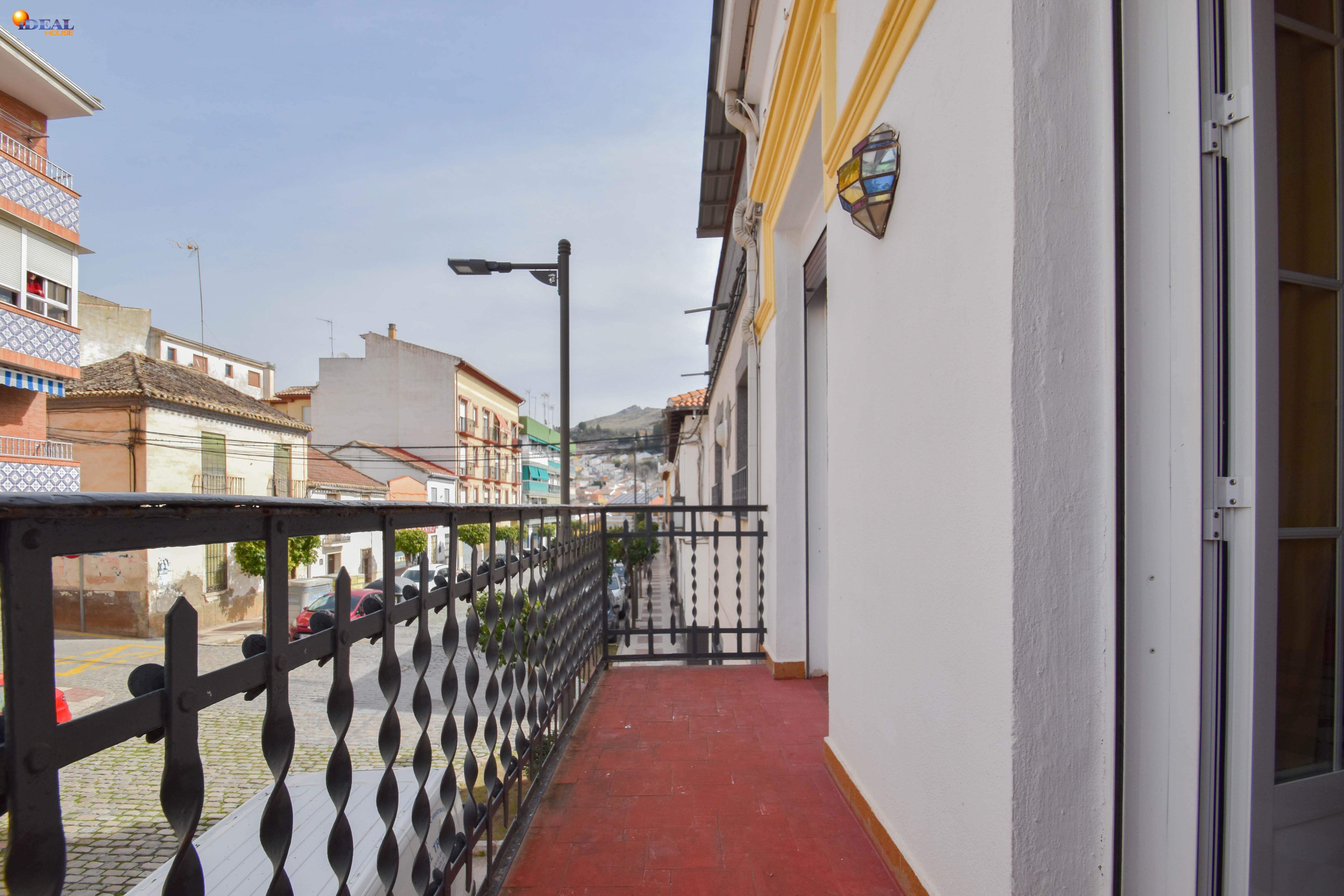 Single-family semi-detached for sale in  Calle Eras Bajas de Pinos Puente, Pinos Puente