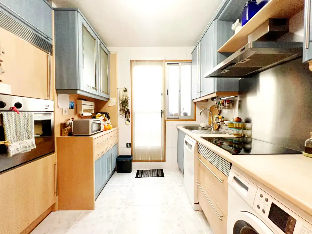 Cocina de Ático en venta en Alcalá de Henares con Aire acondicionado, Calefacción y Terraza