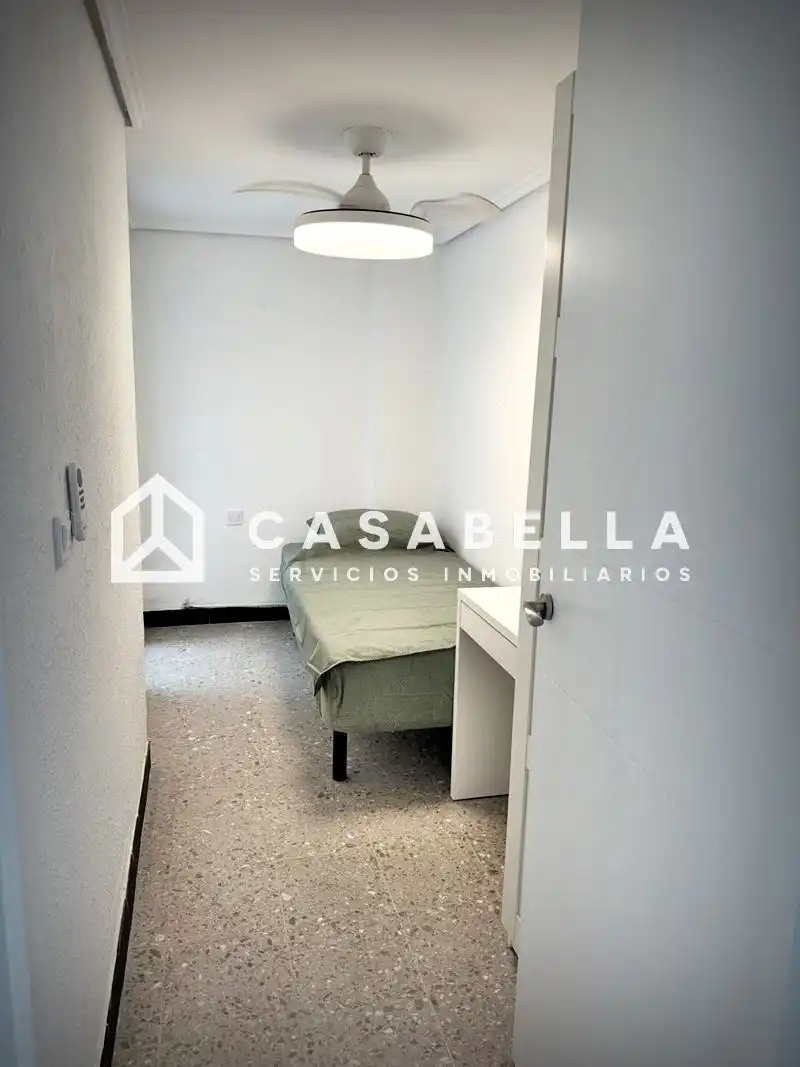 Flat for sale in Hermanos Villalonga, imagen 7