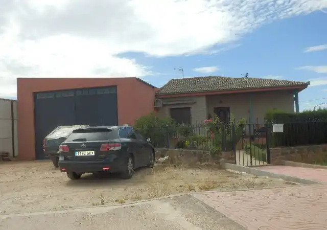 Vista exterior de Pis en venda en Arquillos