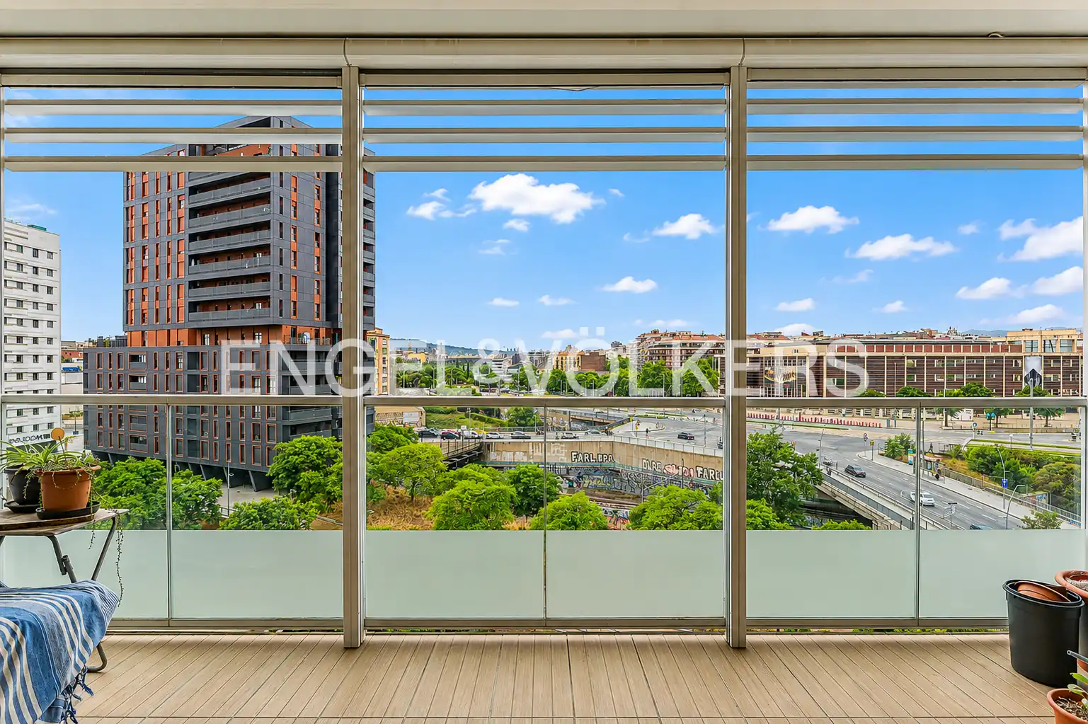 Exterior view of Flat for sale in Barcelona  with Air Conditioner, Heating and Terrace