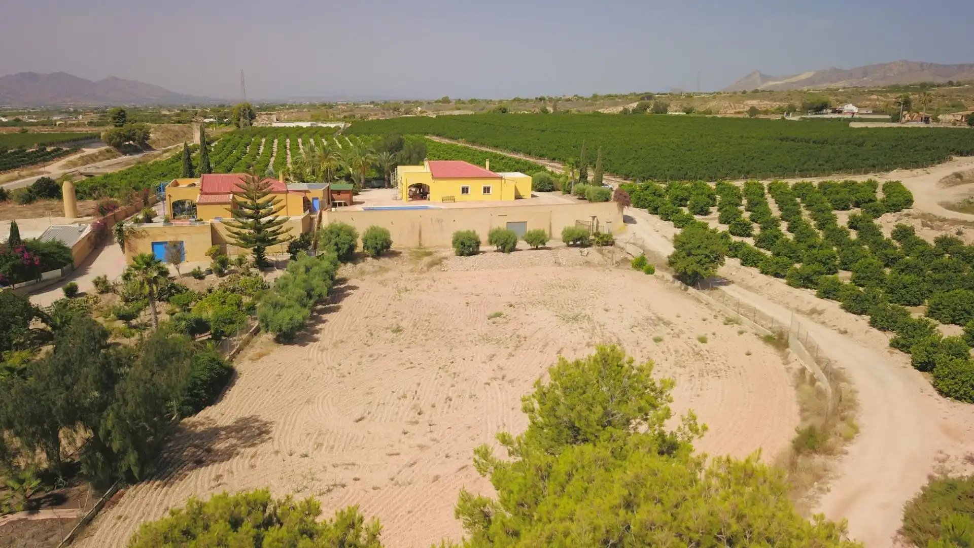 Houses for sale in Albatera  with Community pool