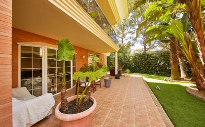Garden of House or chalet for sale in Salou  with Air Conditioner, Terrace and Swimming Pool