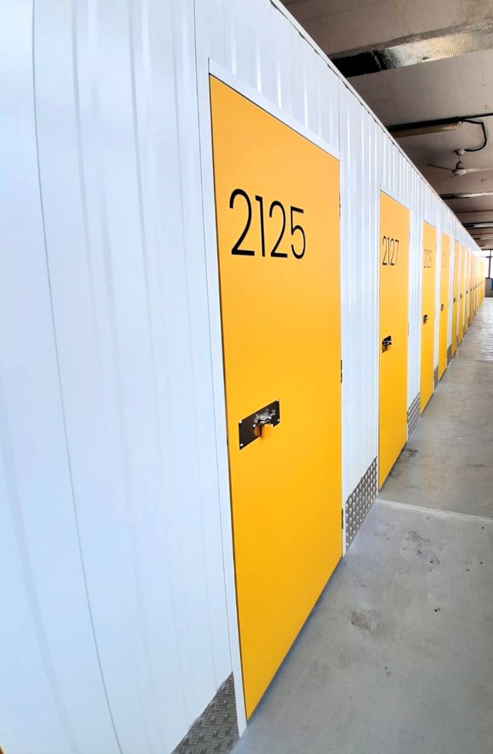 Exterior view of Box room to rent in Sant Joan Despí  with Alarm