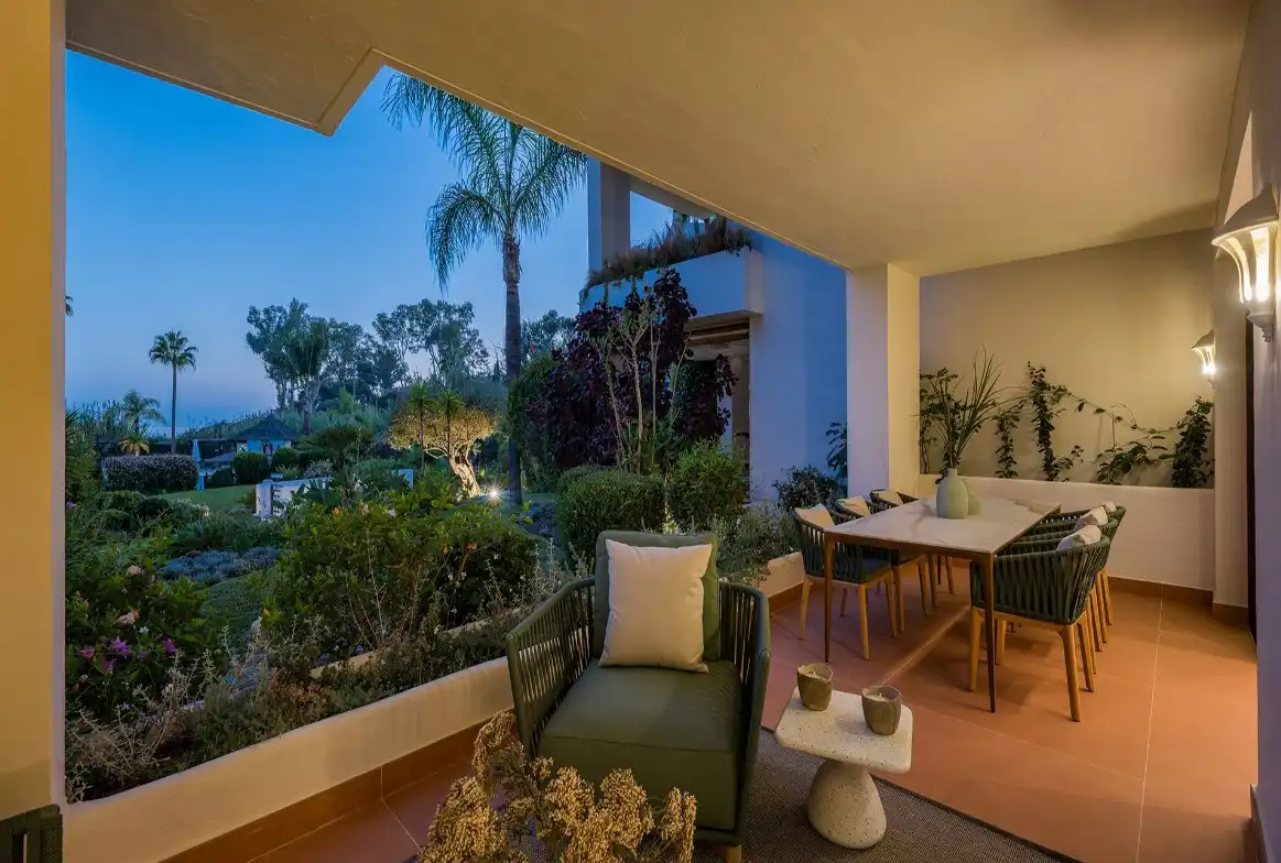 Terrassa de Apartament en venda en Estepona amb Aire condicionat, Calefacció i Jardí privat