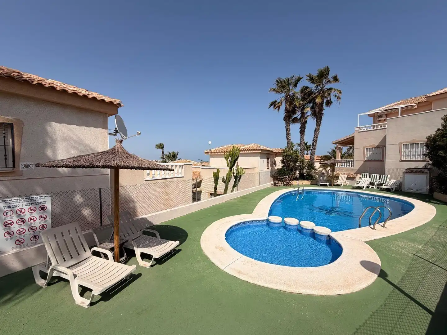 Piscina de Casa o chalet en venta en Rojales con Calefacción, Jardín privado y Trastero