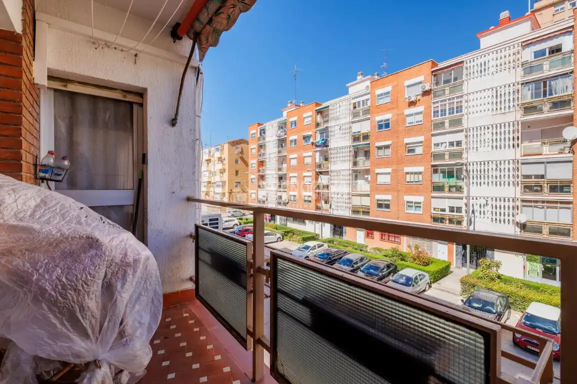 Balcony of Flat for sale in Madrid  with Air Conditioner and Heating