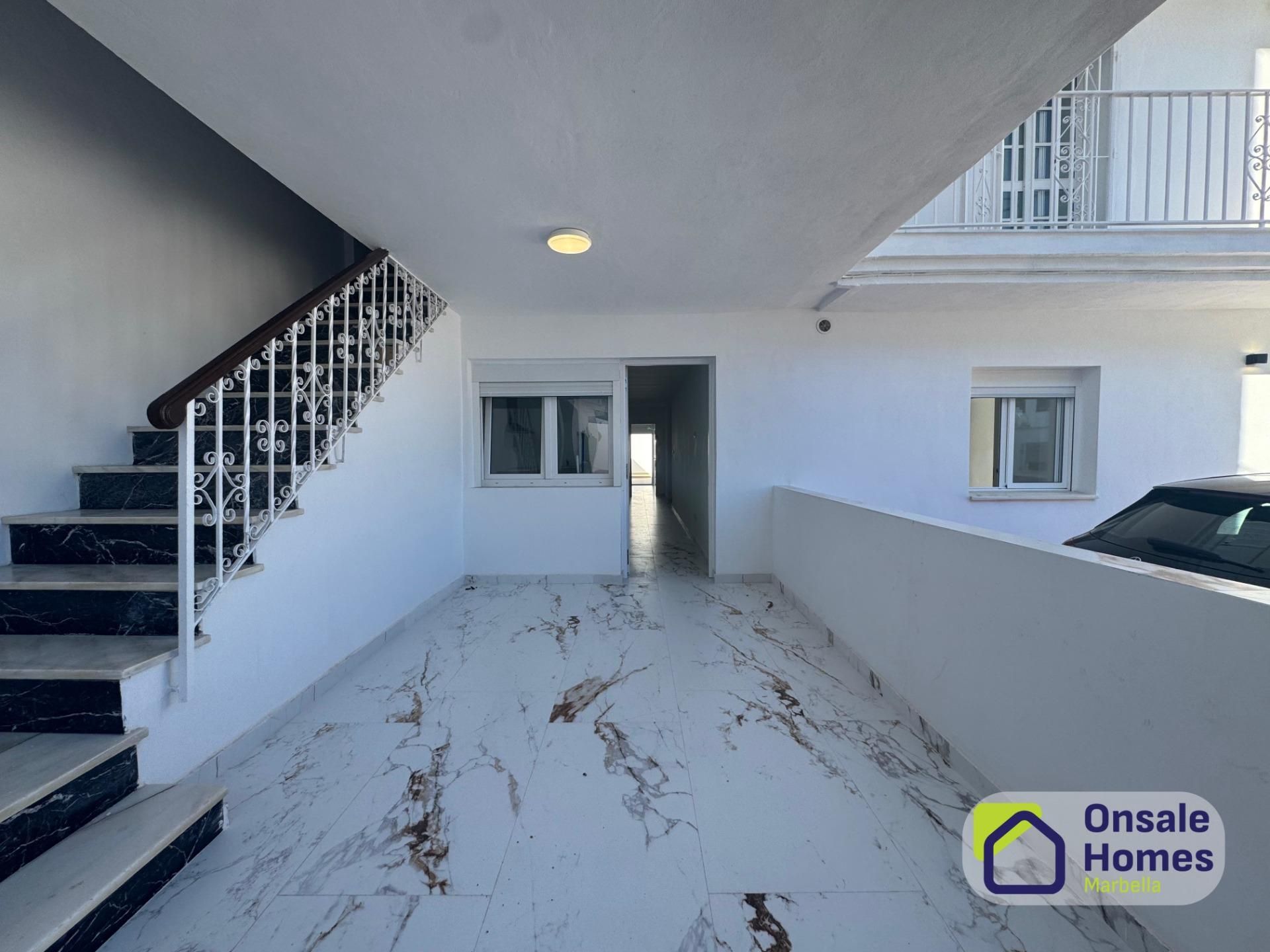 Planta baja for sale in Alhaurín El Grande  with Air Conditioner, Terrace and Storage room