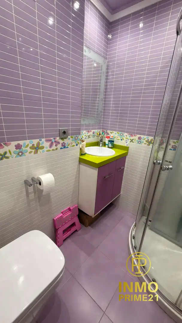Bathroom of Flat for sale in Santander  with Heating, Parquet flooring and Swimming Pool