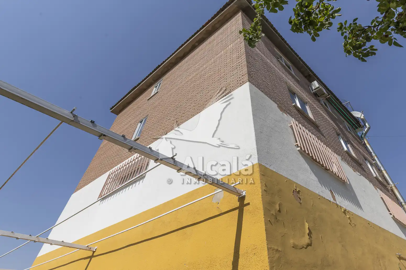 Vista exterior de Casa o xalet en venda en Villalbilla amb Aire condicionat, Calefacció i Jardí privat