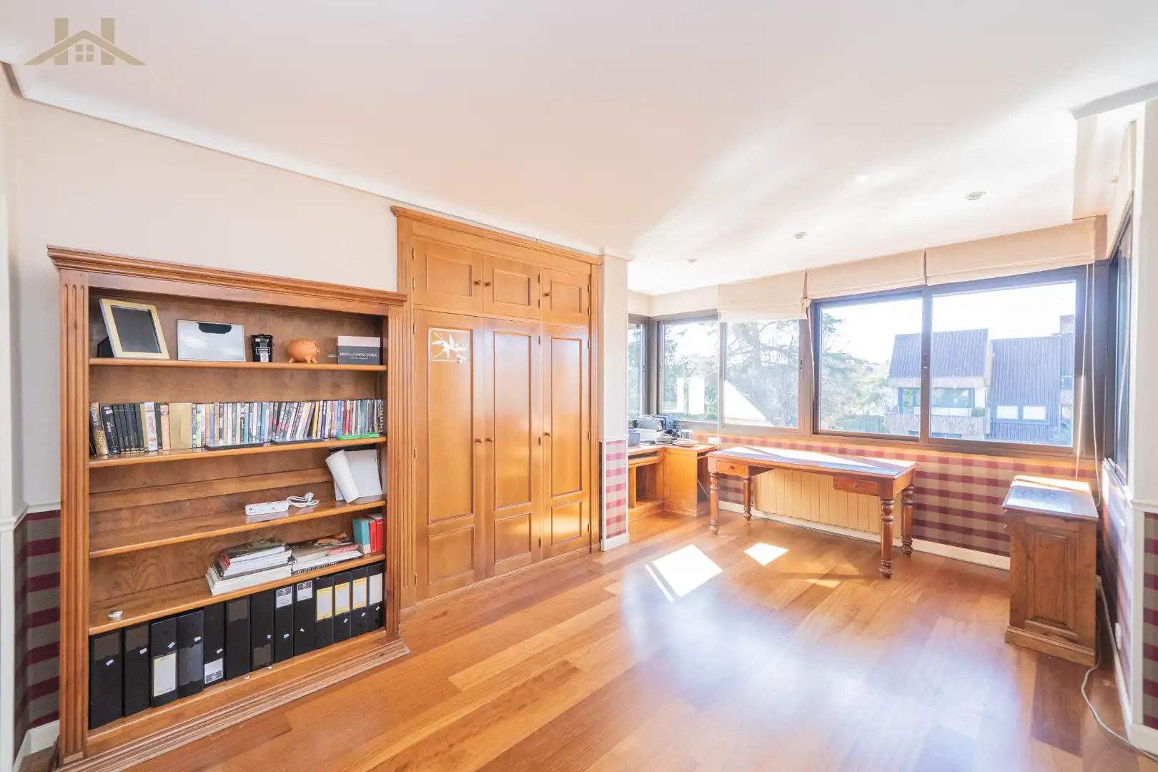Bedroom of Houses for sale in Majadahonda  with Air Conditioner, Heating and Private garden