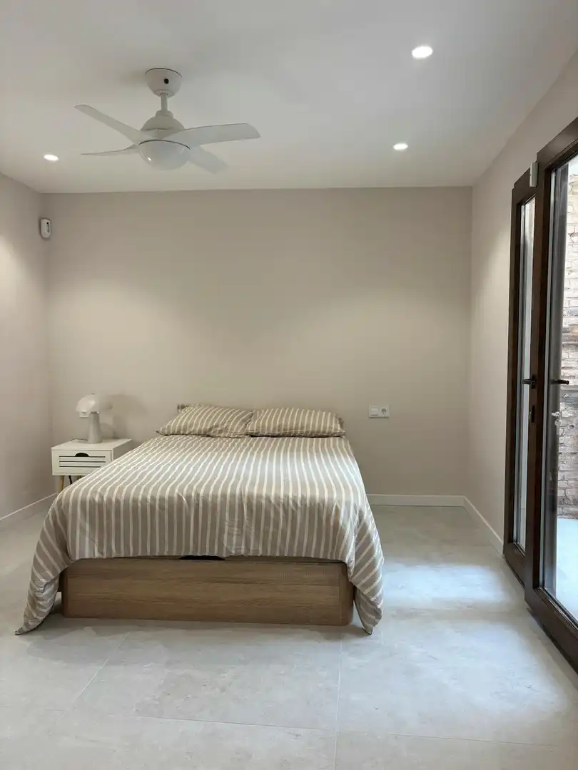 Bedroom of Flat for rent in Moncada  with Air Conditioner, Heating and Private garden