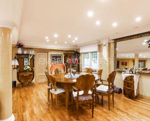 Dining room of Single-family semi-detached for sale in  Madrid Capital  with Air Conditioner, Heating and Terrace