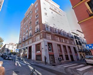 Vista exterior de Pis en venda en  Madrid Capital amb Calefacció, Parquet i Forn