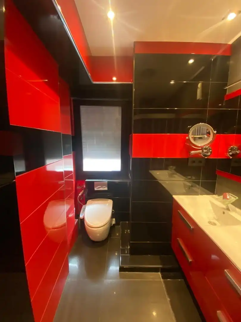 Bathroom of Flat for sale in Barakaldo   with Air Conditioner, Heating and Terrace