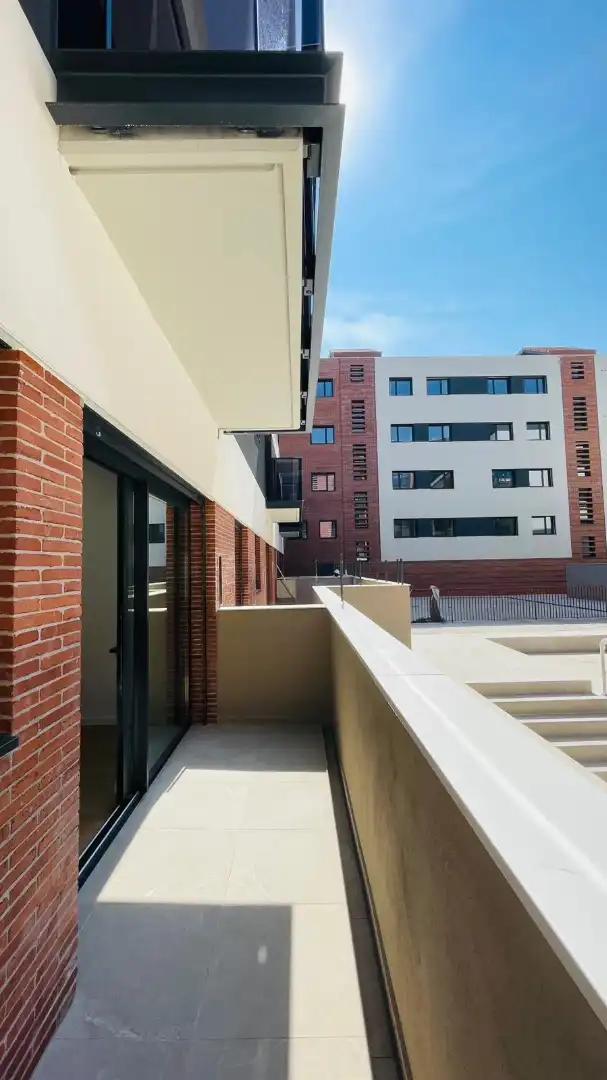 Vista exterior de Planta baja en venta en Granollers con Aire acondicionado, Calefacción y Jardín privado