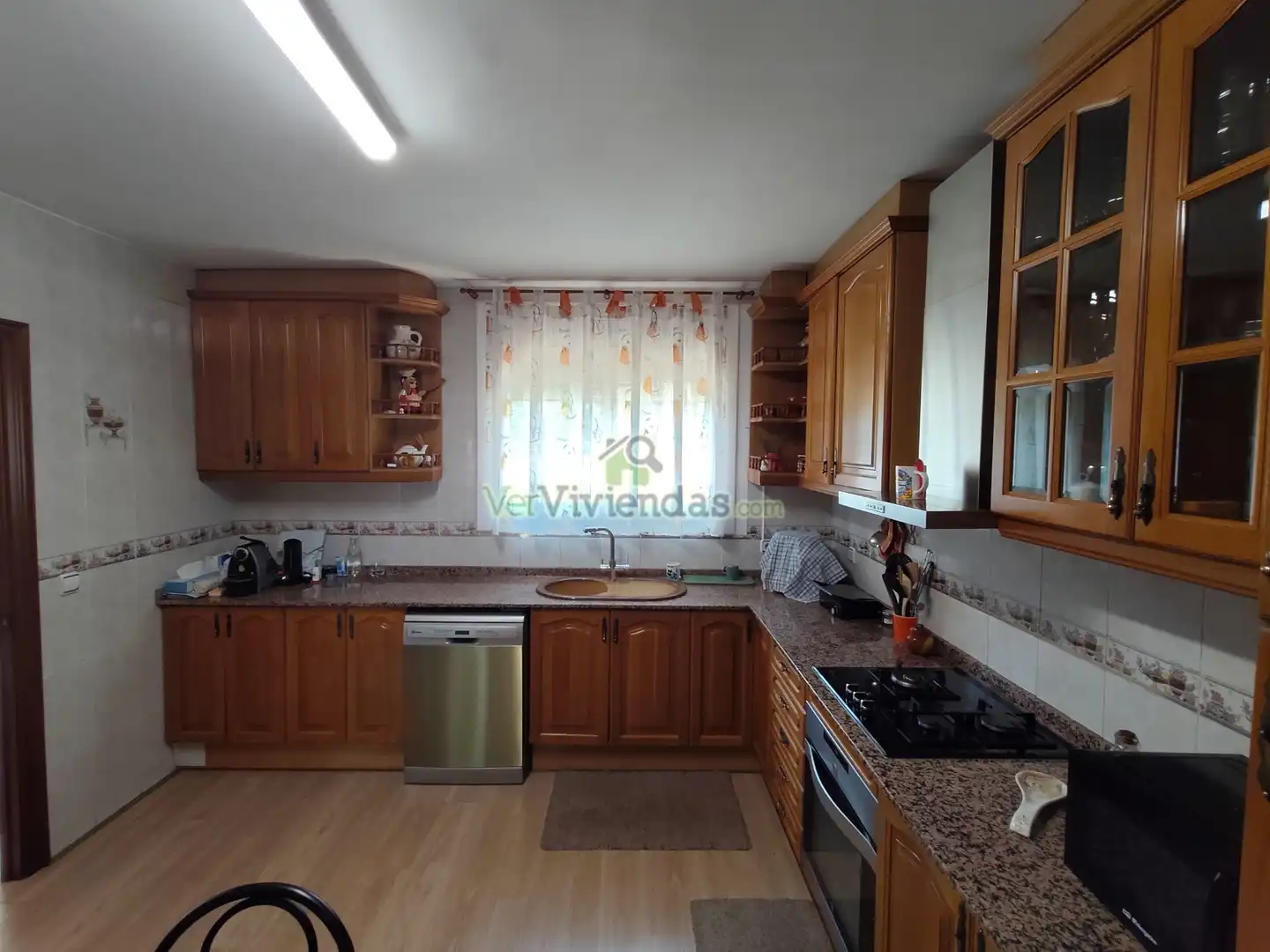 Cuina de Casa o xalet en venda en Esparreguera amb Aire condicionat, Calefacció i Jardí privat