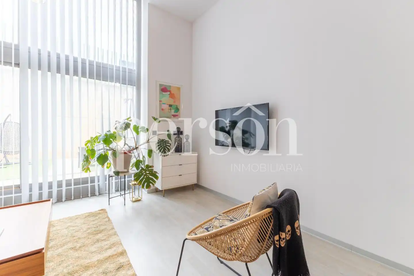 Sala d'estar de Planta baixa en venda en Valencia amb Aire condicionat, Terrassa i Moblat