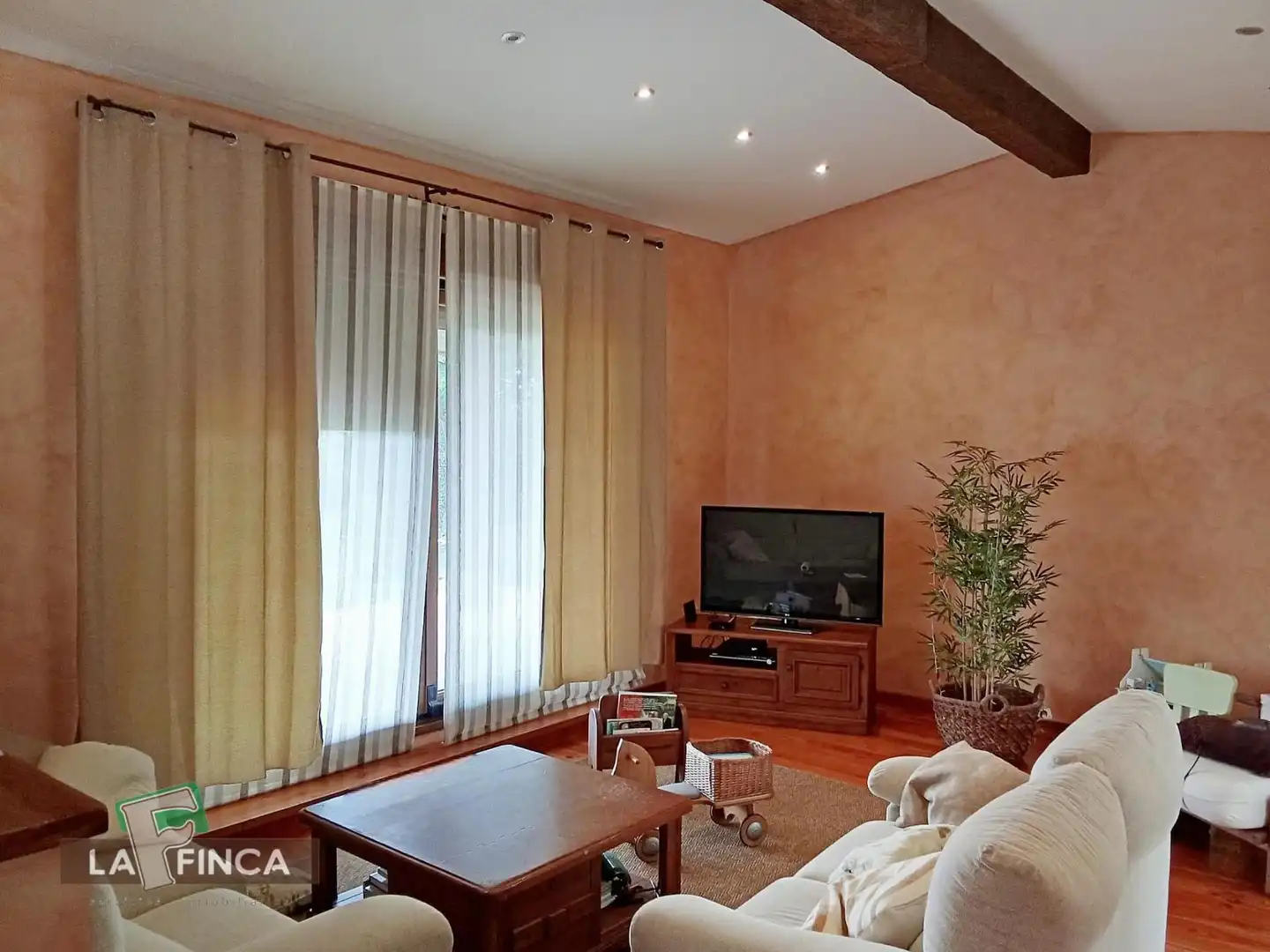 Living room of Houses for sale in Gozón  with Heating, Parquet flooring and Terrace