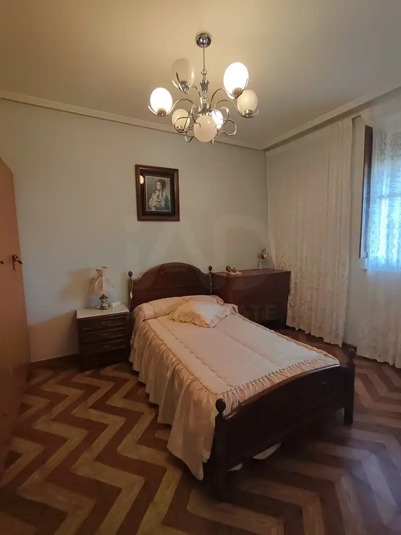 Bedroom of Country homes for sale in Hospital de Órbigo  with Heating