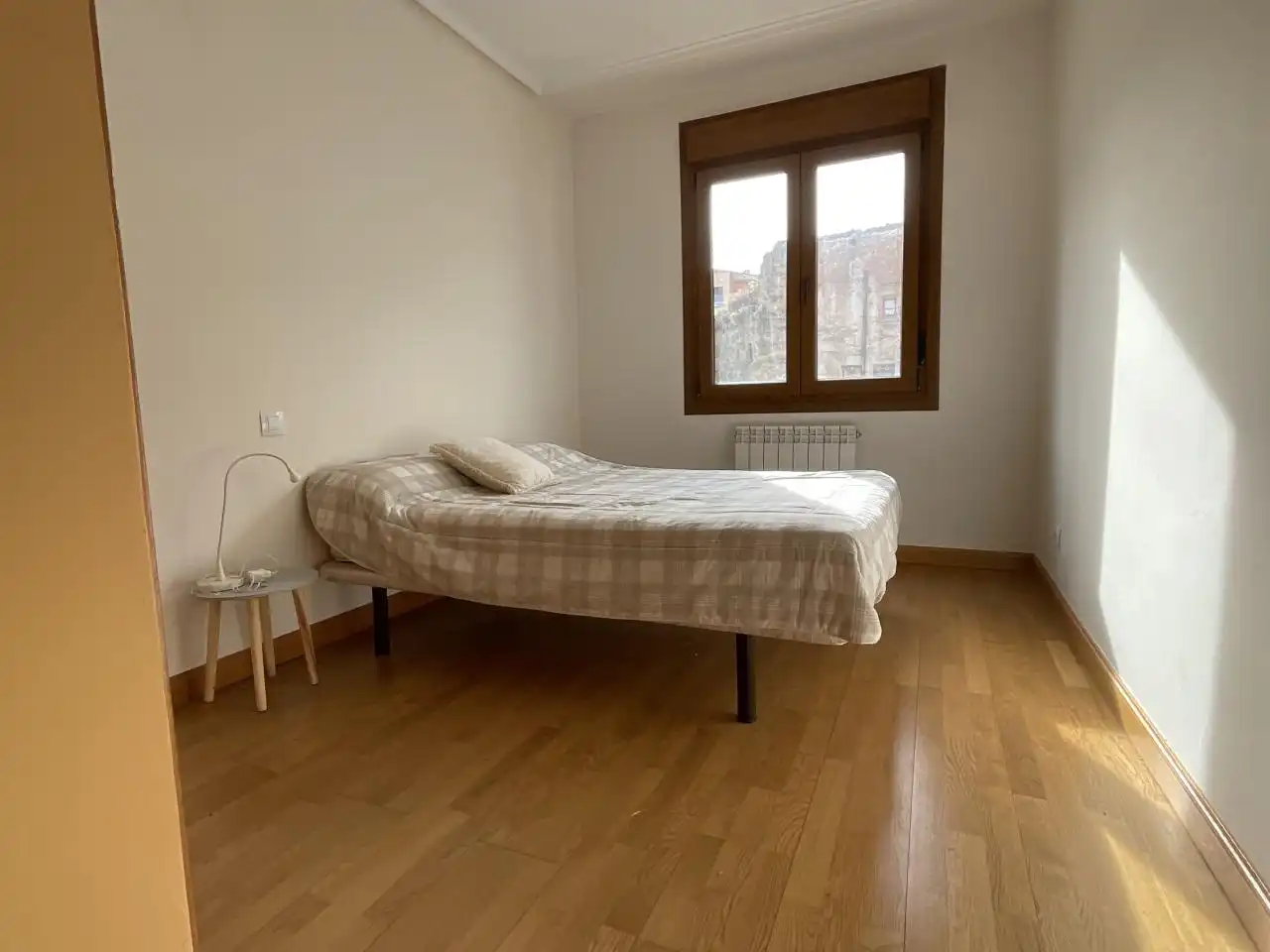 Dormitori de Dúplex en venda en Santo Domingo de la Calzada amb Calefacció, Parquet i Terrassa