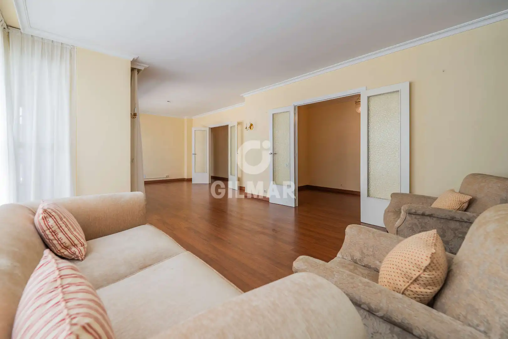 Habitación de Piso en venta en Madrid con Calefacción, Trastero y Balcón