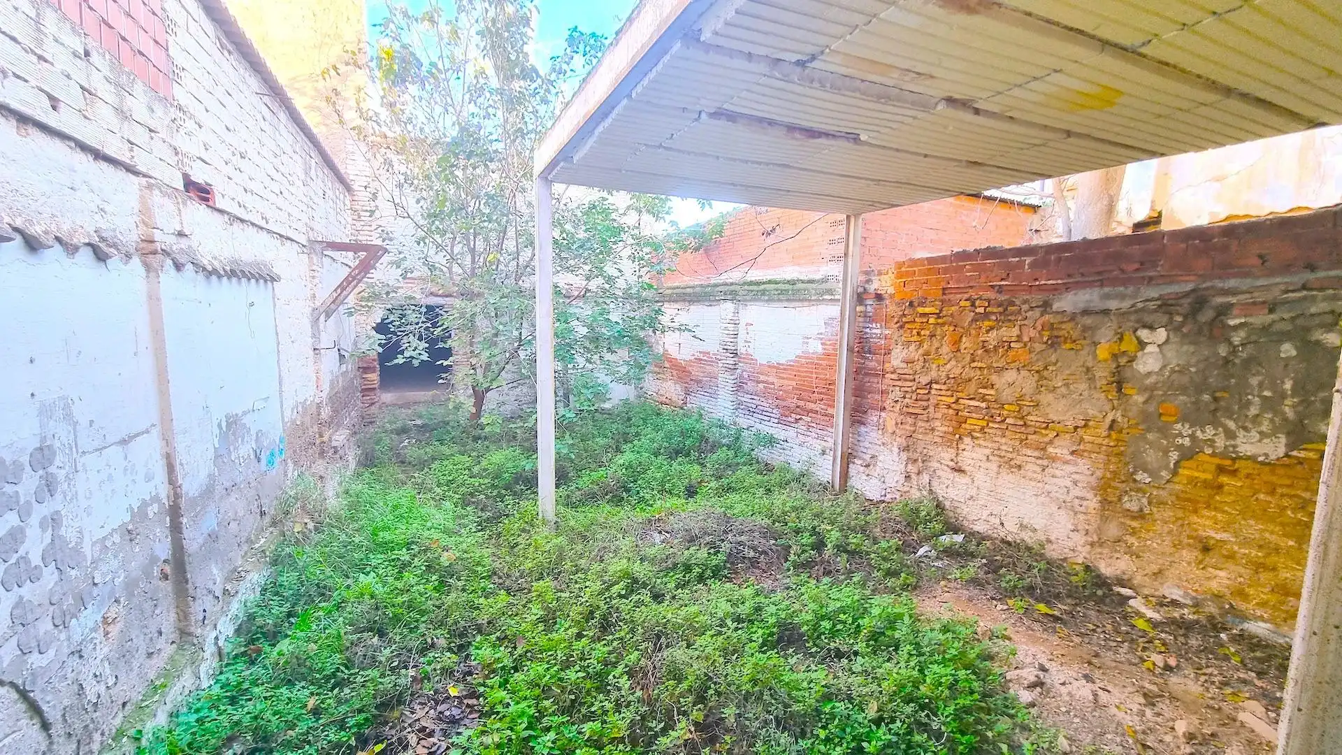 Haus oder Chalet zum Verkauf in Zaragoza mit Privatgarten und Terrasse