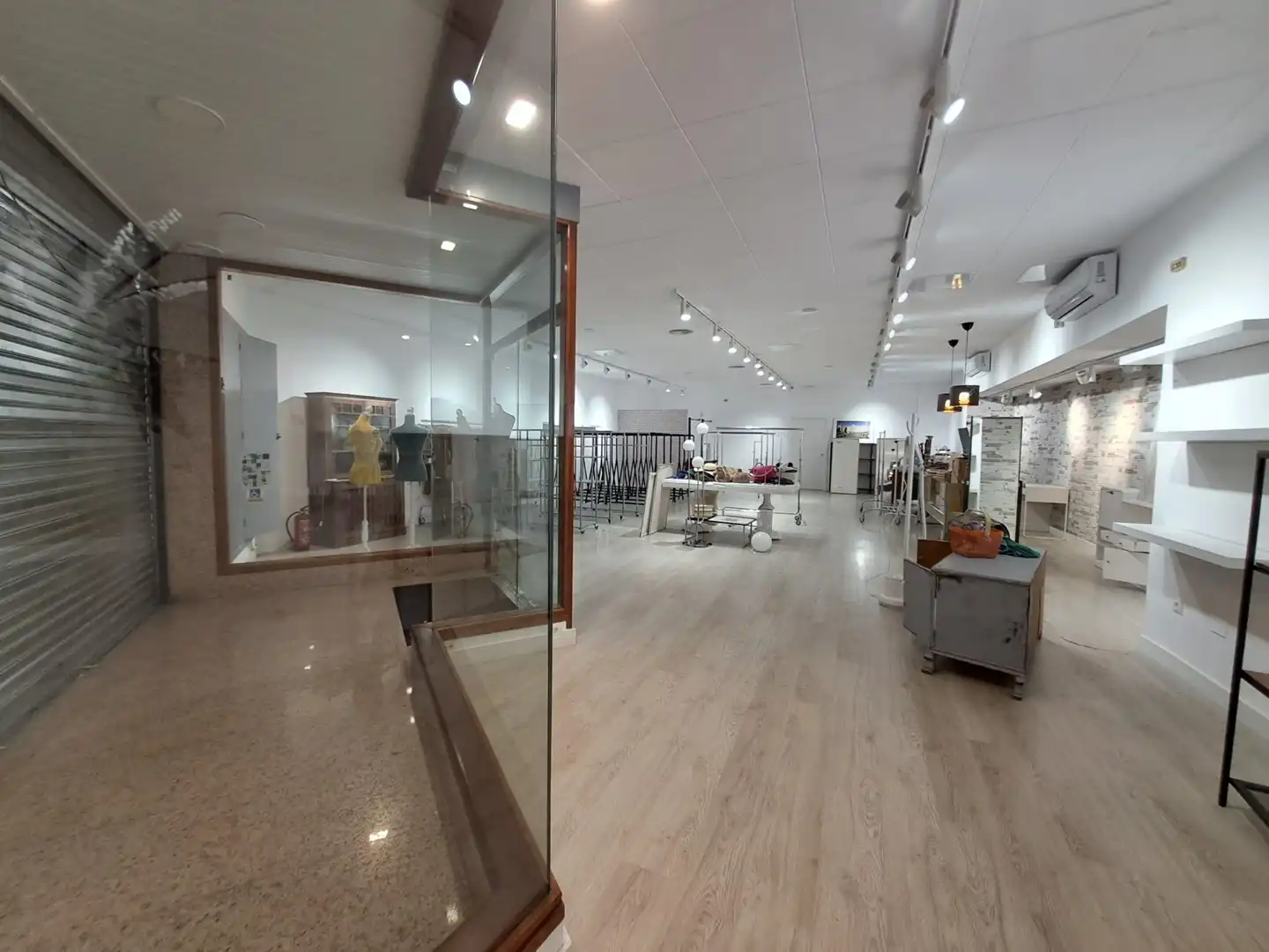 Gewerbefläche zum Verkauf in Carrer d'Antoni Asens, imagen 4