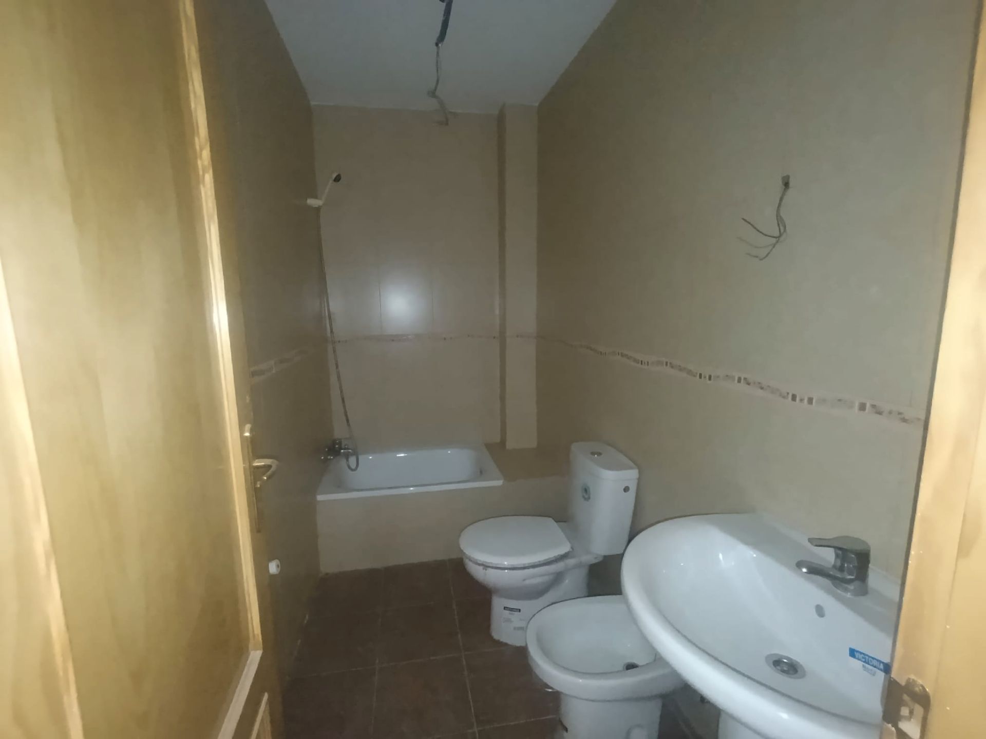 Bathroom of Flat for sale in Socuéllamos  with Balcony