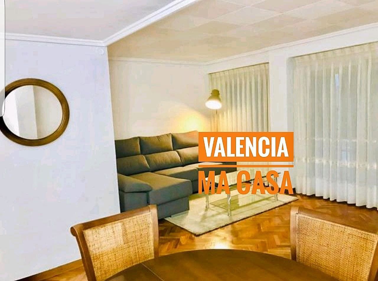 Sala d'estar de Pis de lloguer en  Valencia Capital amb Aire condicionat, Calefacció i Moblat