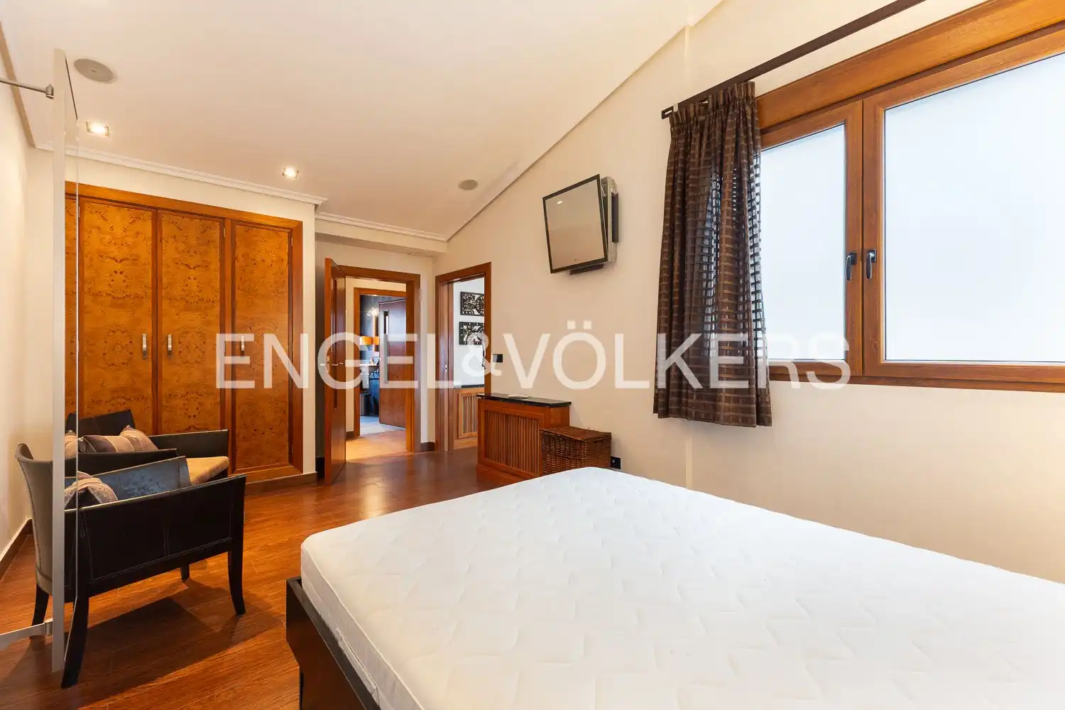 Schlafzimmer von Maisonette zur Miete in Valencia mit Klimaanlage, Heizung und Parkett
