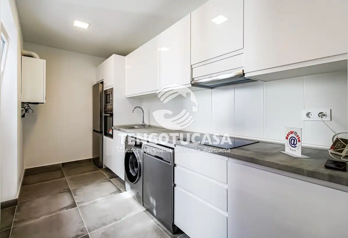 Kitchen of Flat for sale in Madrid  with Air Conditioner, Heating and Furnished
