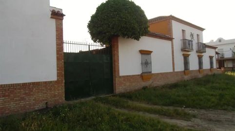 Foto 3 de Casa adosada en venta en Calle Torre la Higuera, 34, El Rocío, Almonte