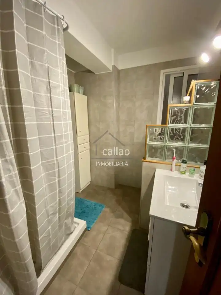 Wohnung zur Miete in Ferrol mit Heizung und Möbliert