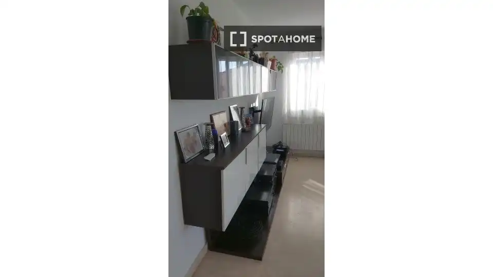 Living room of Flat for share in Armilla  with Air Conditioner, Heating and Furnished