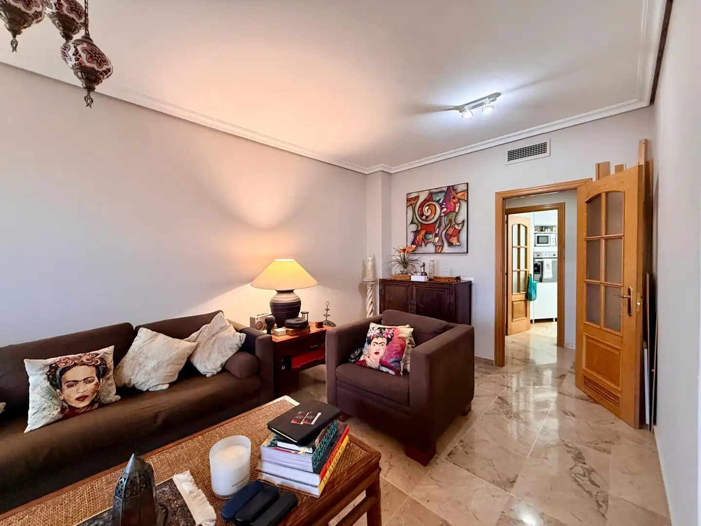 Living room of Flat for sale in Sevilla  with Air Conditioner, Terrace and Storage room