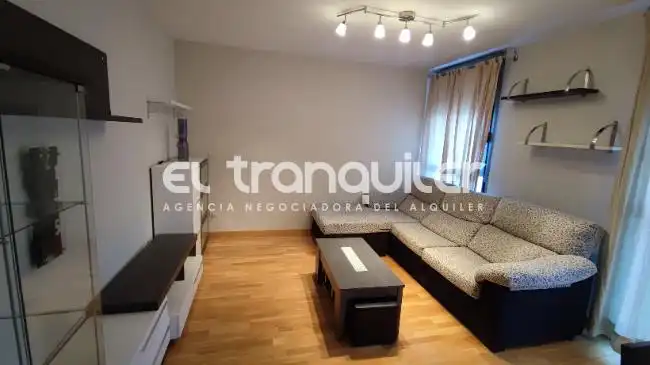 Living room of Flat for rent in Madrid  with Swimming Pool, Furnished and Washing machine