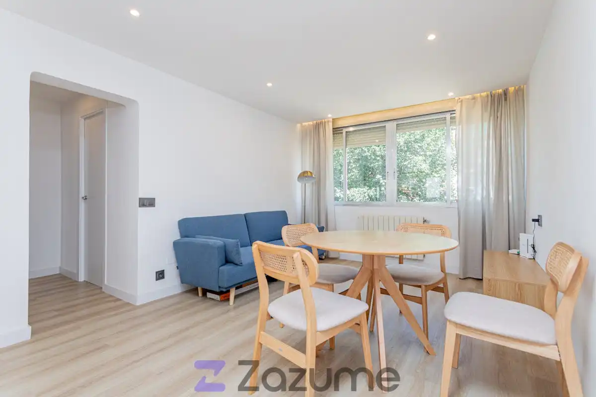 Habitación de Piso de alquiler en Madrid con Aire acondicionado, Calefacción y Parquet