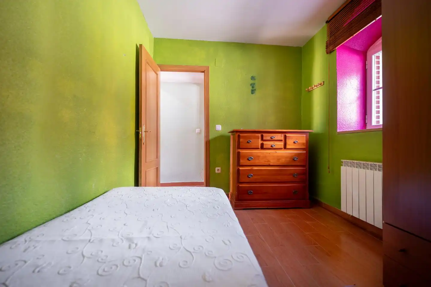 Schlafzimmer von Erdgeschoss zum Verkauf in Ávila mit Heizung, Privatgarten und Terrasse