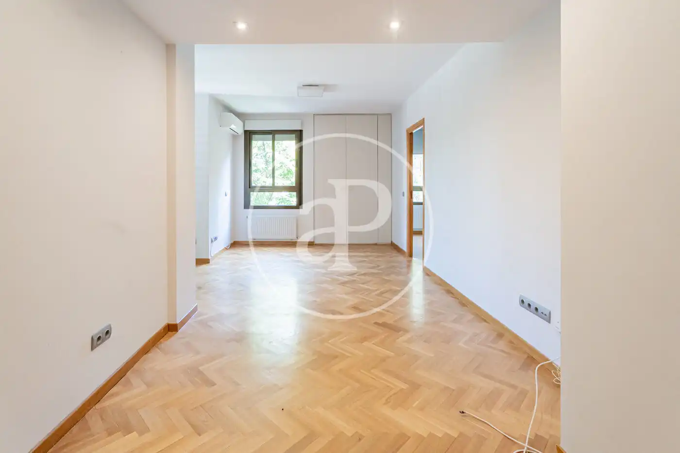 Flat with pool to rent in P.º de La Habana, imagen 2