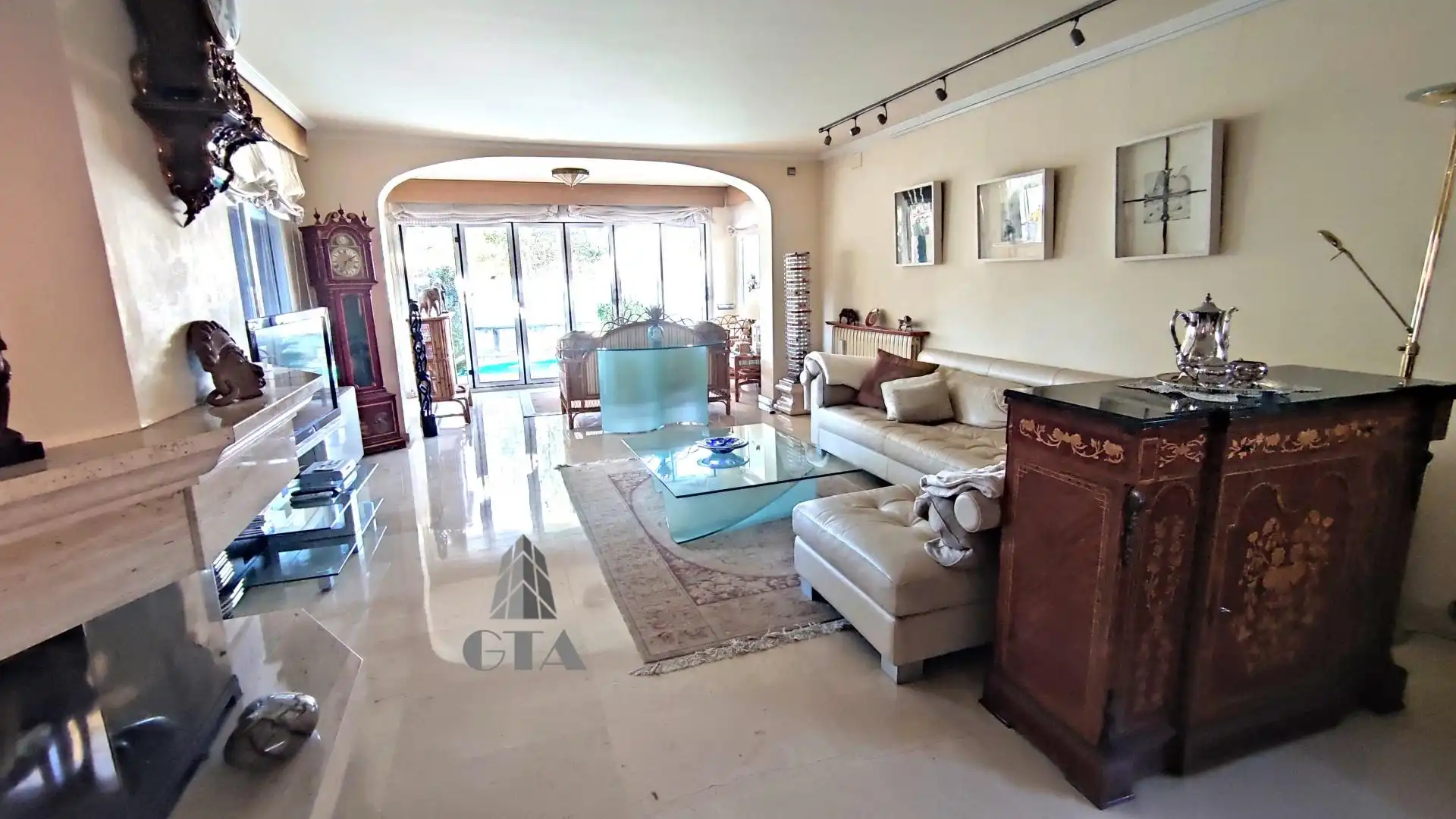 Living room of Houses for sale in Sant Cugat del Vallès  with Heating, Private garden and Terrace