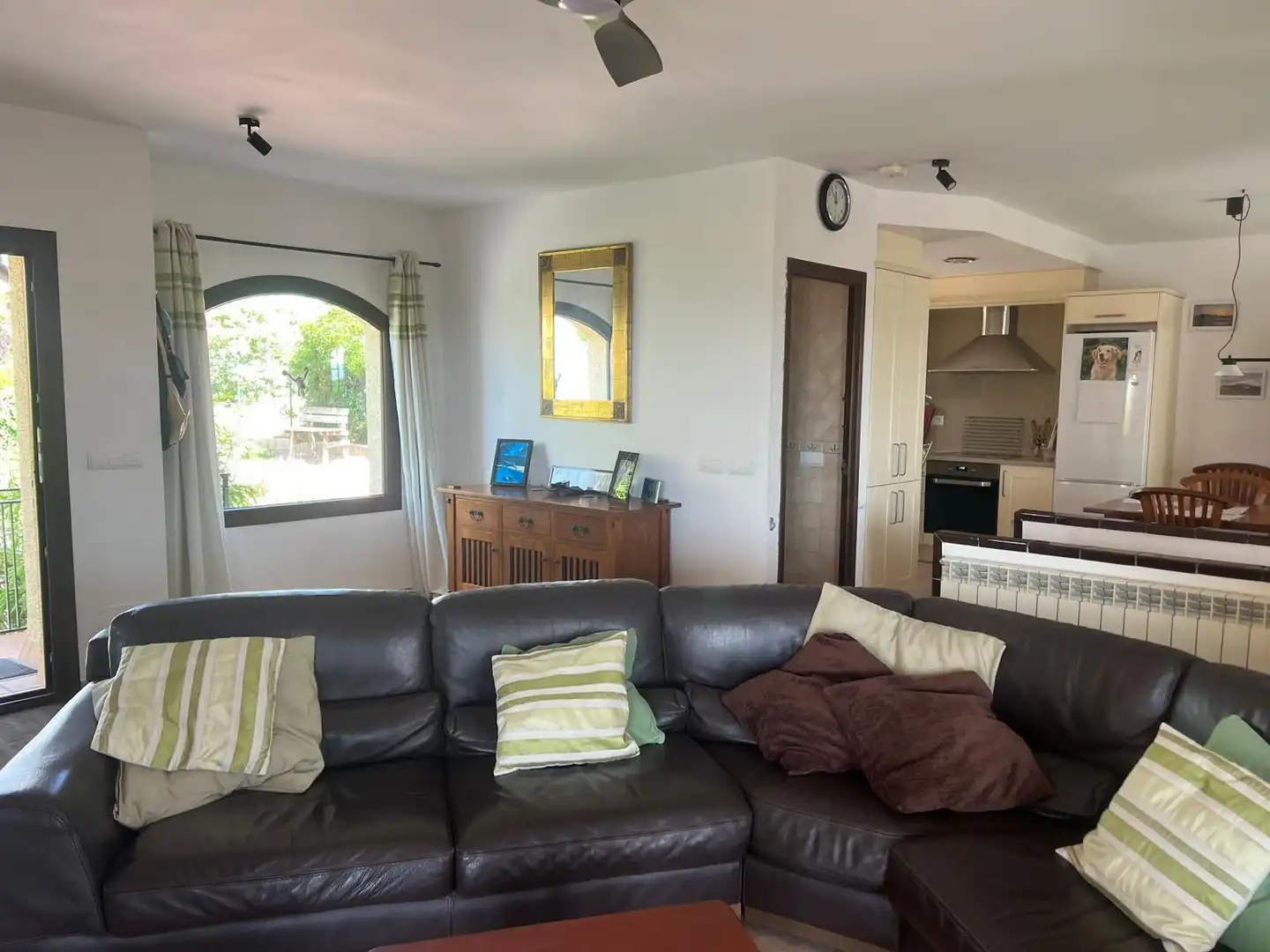 Sala d'estar de Casa o xalet en venda en L'Estartit amb Piscina comunitària
