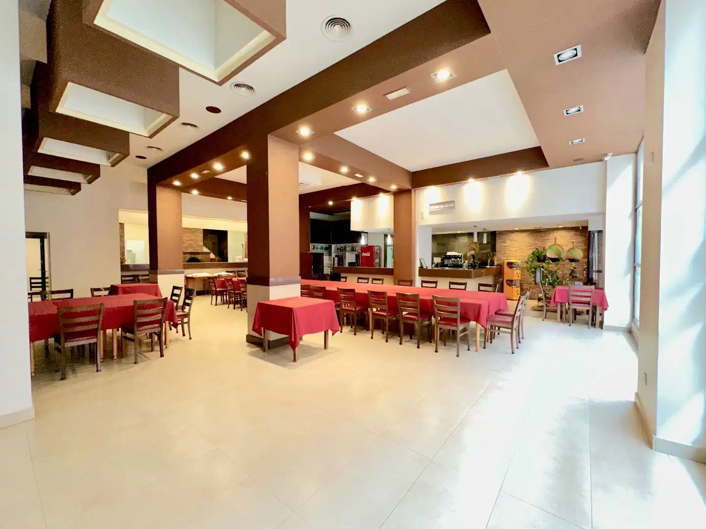 Local en venta en Corts Valencianes, Piscinas